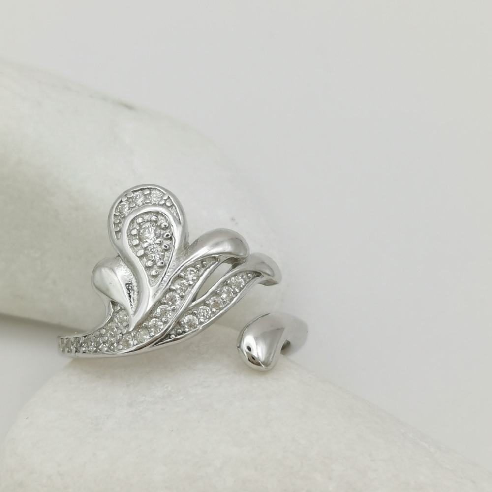 Sterling silver cz cocktail ring size 6